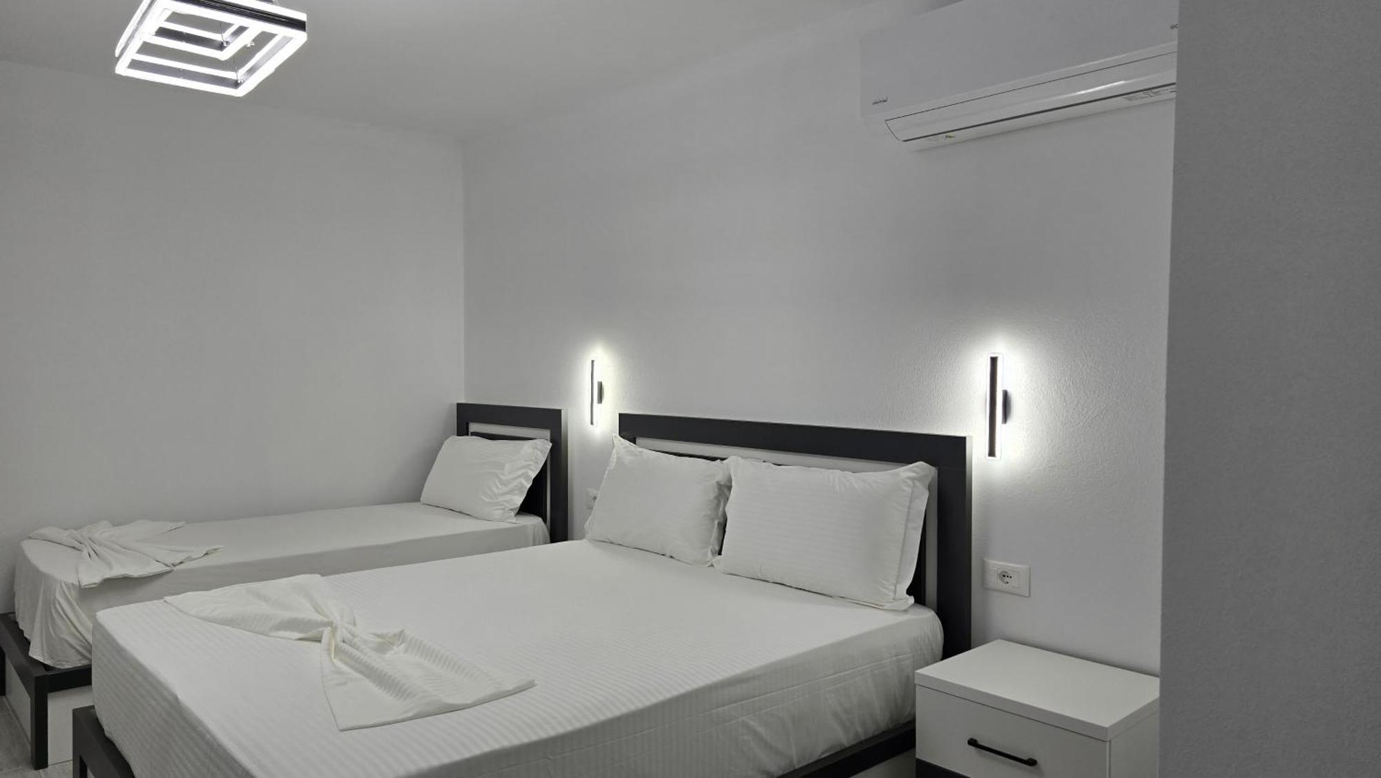 Guest House Pogradeci Exterior foto